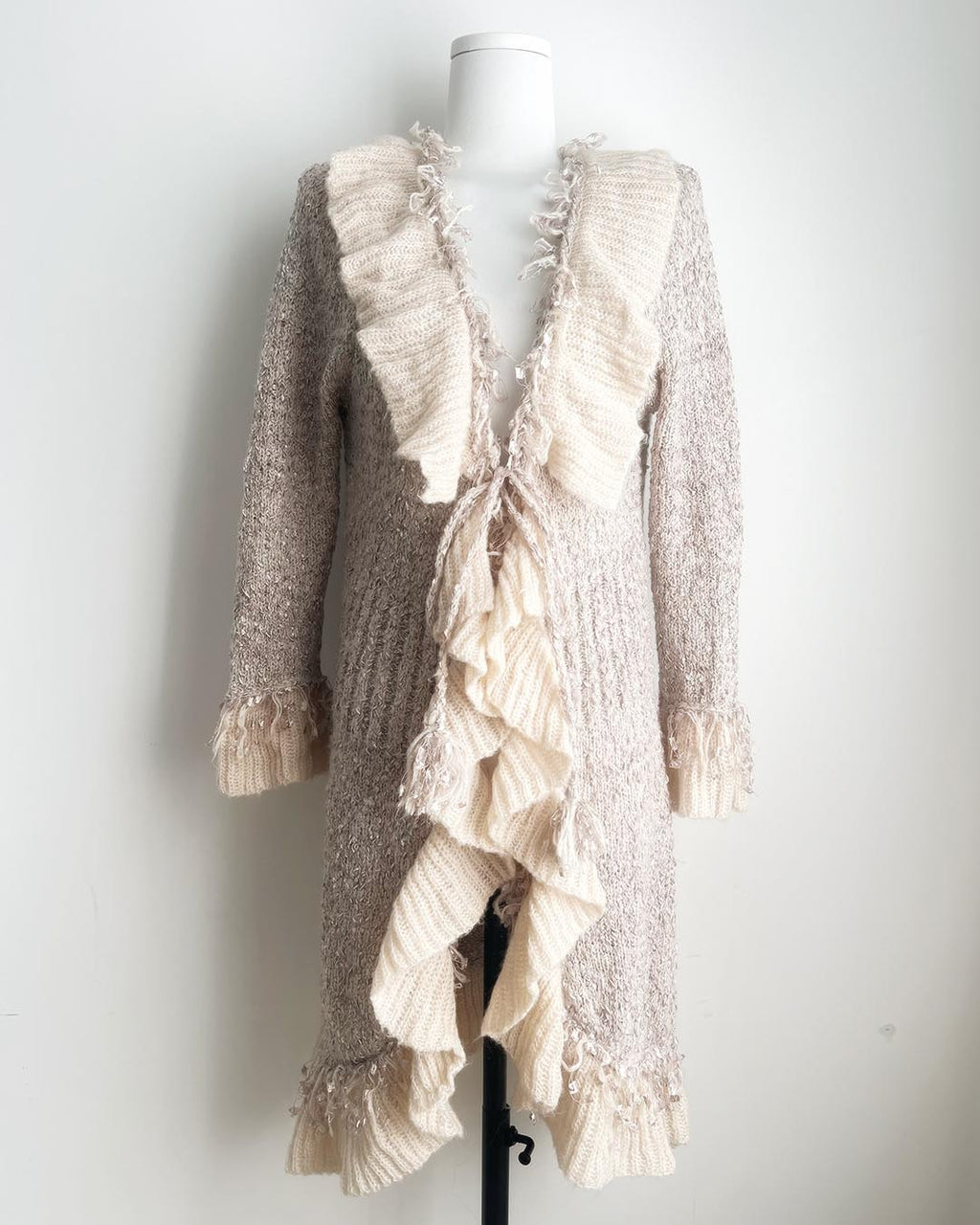 ( 🅜 a h ᵒ ᵐ < a d e ) Lazy Antique Ruffle Knit Cardigan
