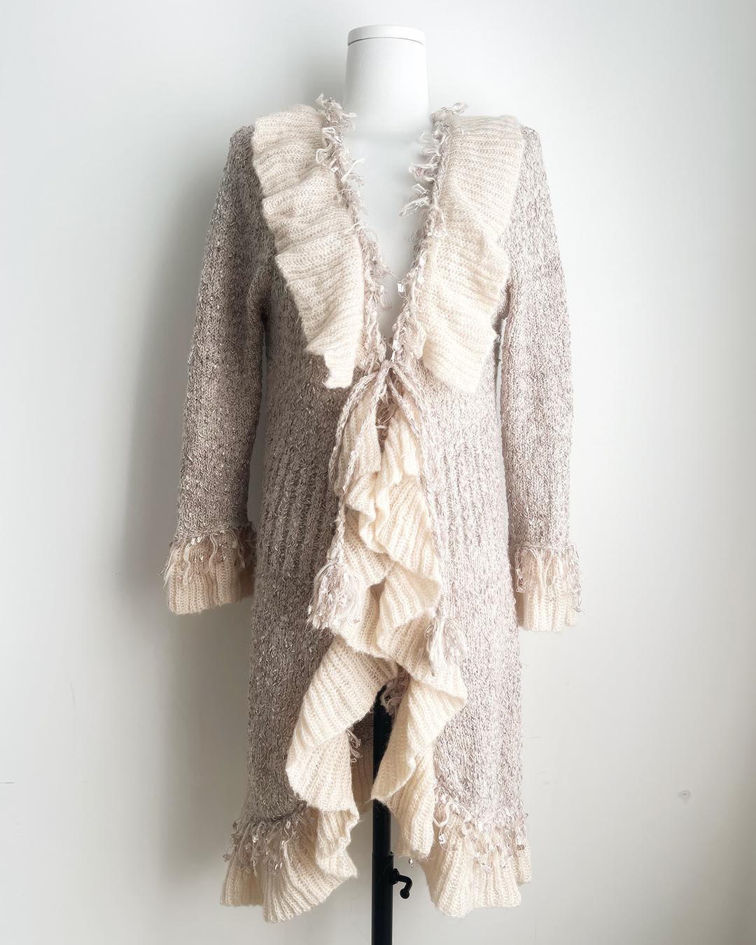 ( 🅜 a h ᵒ ᵐ < a d e ) Lazy Antique Ruffle Knit Cardigan