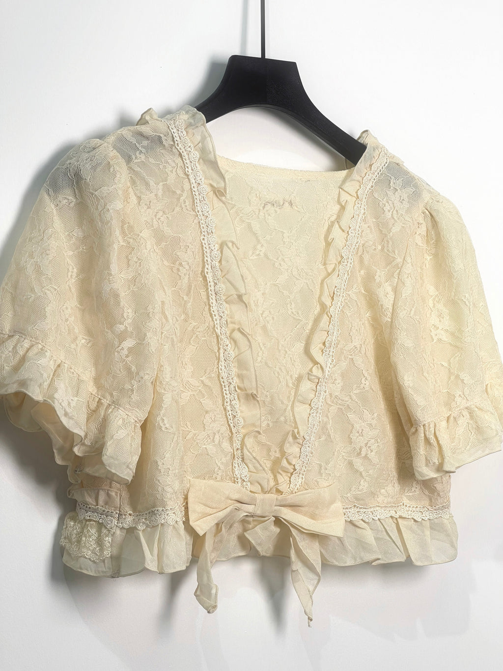 [06D102S] Buttercream Layers & Ruffle Set