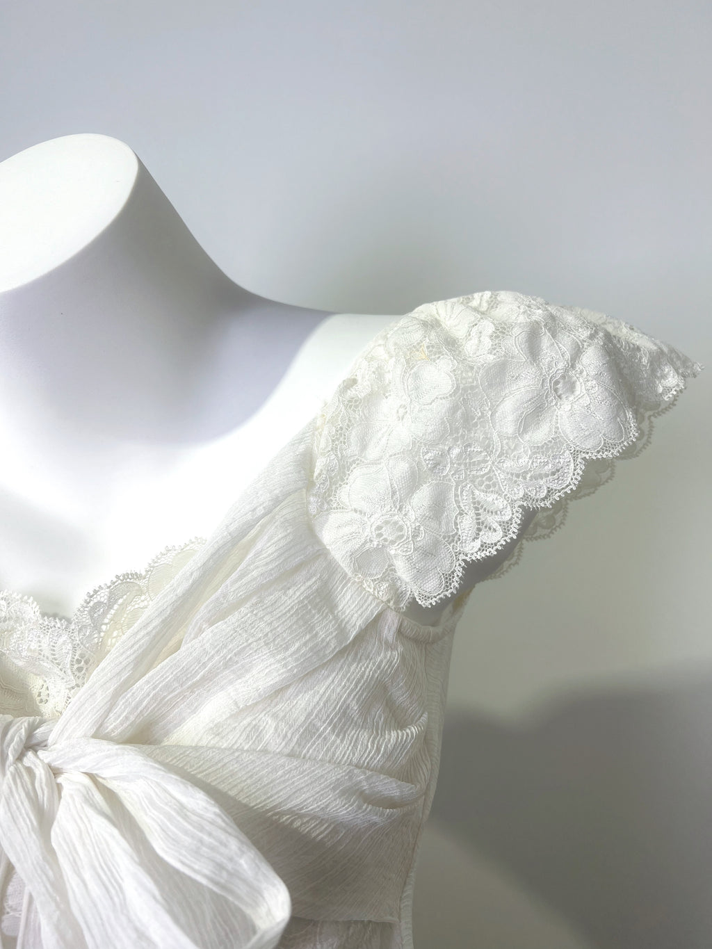 [06D102S] Buttercream Layers & Ruffle Set