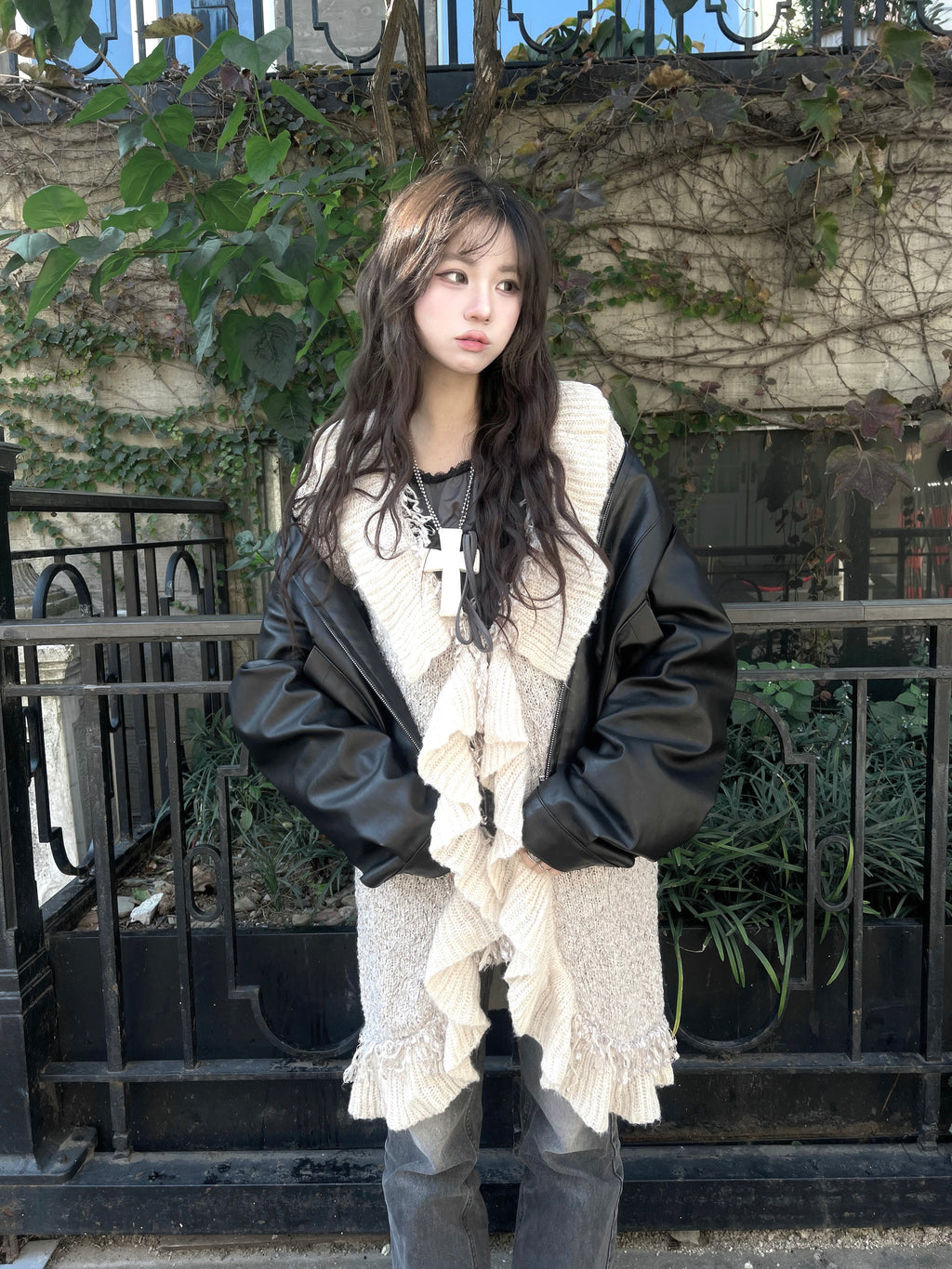 ( 🅜 a h ᵒ ᵐ < a d e ) Lazy Antique Ruffle Knit Cardigan