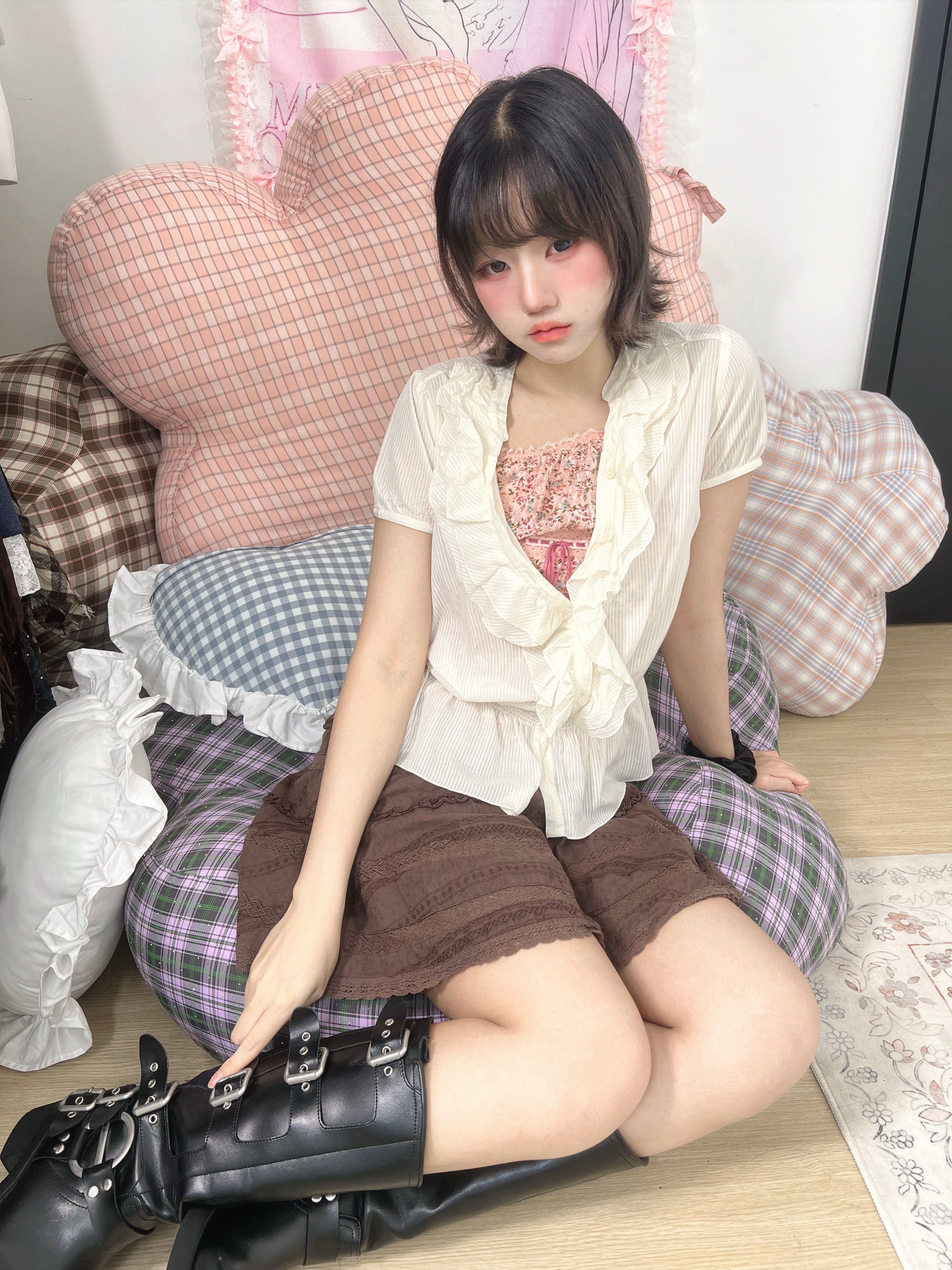 [06D103S] Hachi’s Strawberry Choco Set